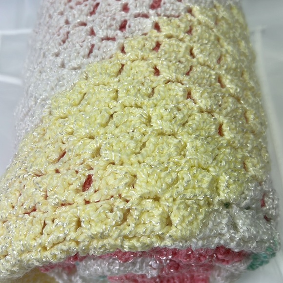 Hand Knit Silky Soft Throw Blanket 42x47 - Picture 12 of 13